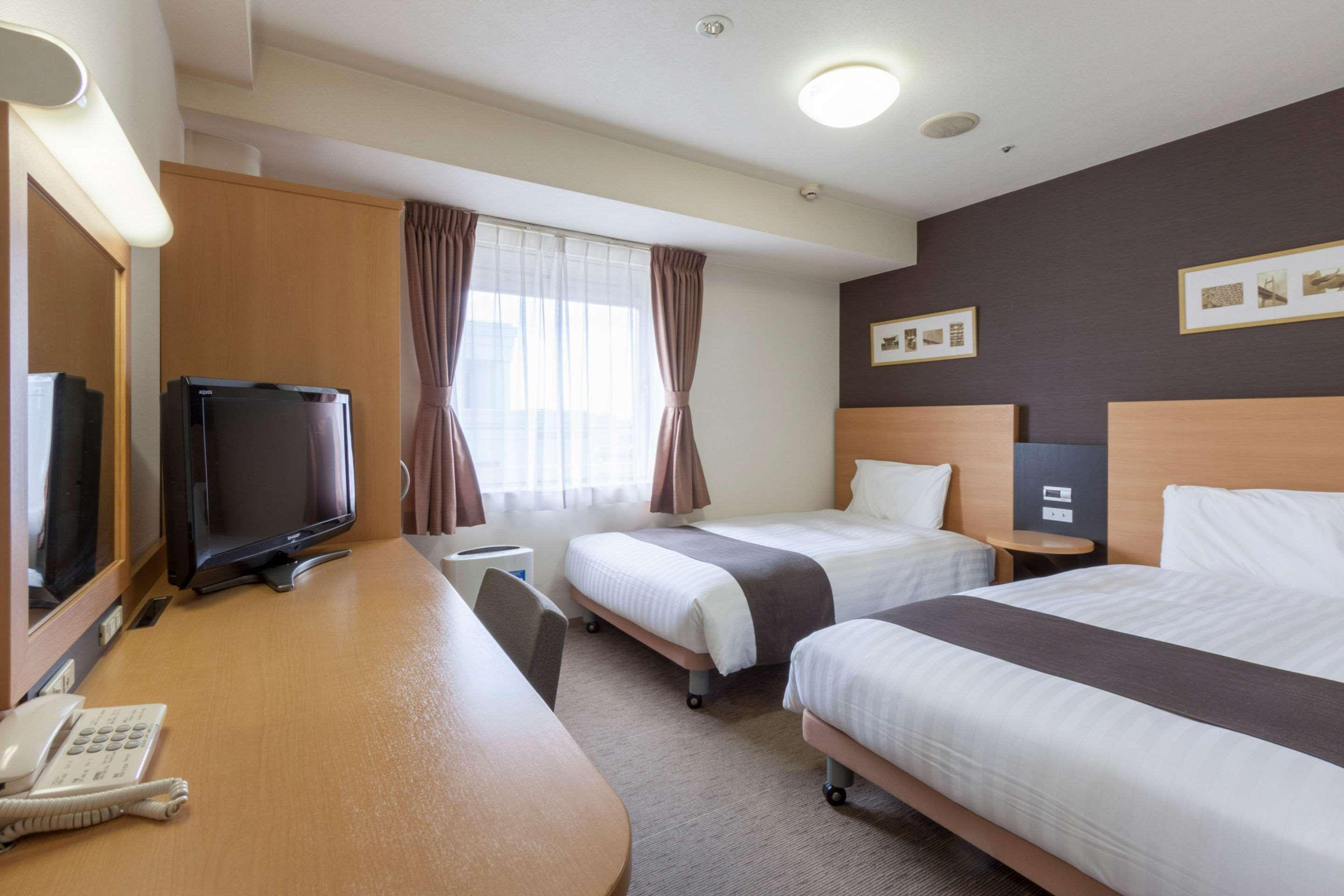 Comfort Hotel Yokohama Kannai Экстерьер фото